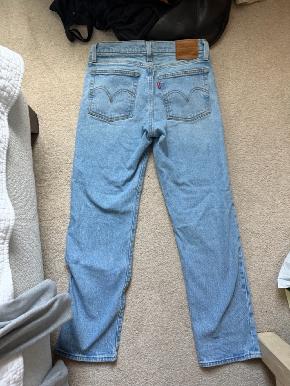 Levis women’s straight leg